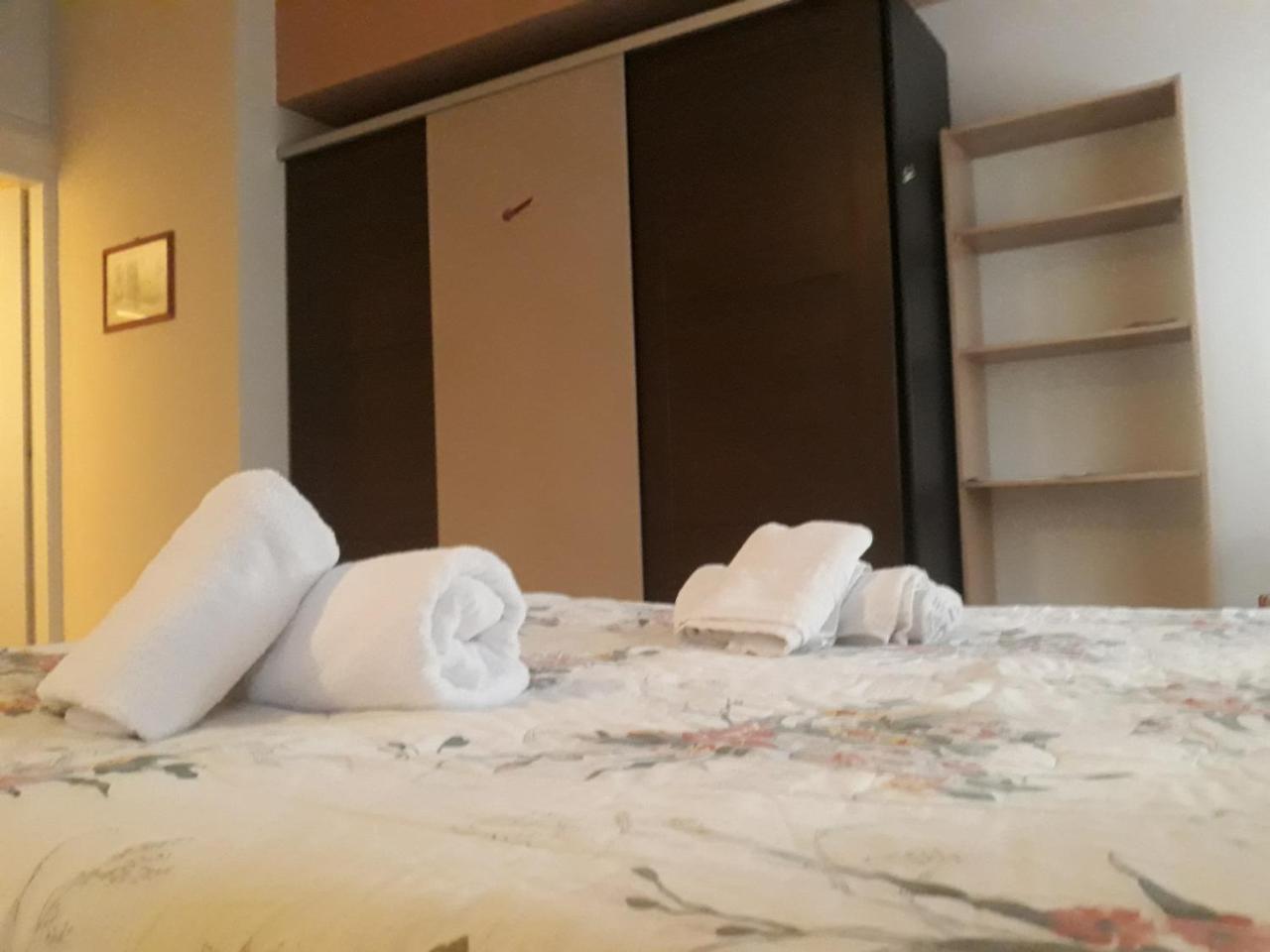 Cozy Apartment In The Center Of Aighion Achaia - Ground Floor - Ισόγειο Στουντιο Aigio Esterno foto